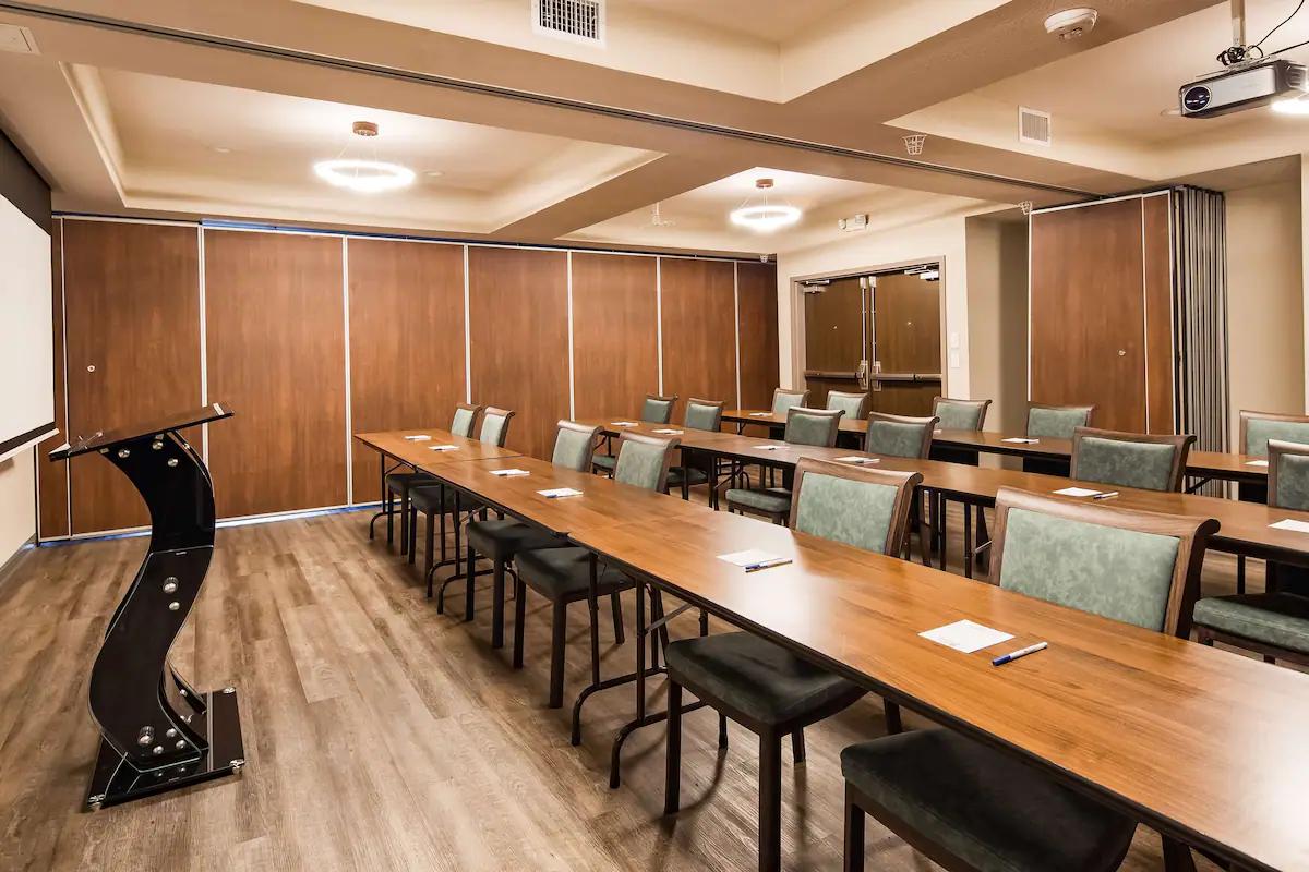 Hotel Manhattan, BW Signature Collection New Caney Екстериор снимка
